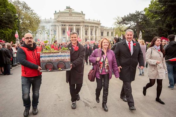 1-mai550D5D16-A40A-3DC0-CC7E-DE02B803BAA4.jpg
